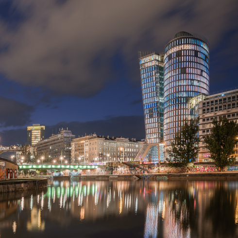 Great impression of the Vienna Uniqa Tower 